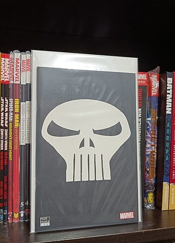 Punisher Marvel Evrenini Öldürüyor Fosforlu Karanlıkta Parlayan 