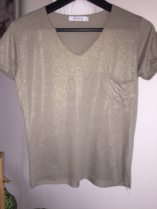 T-shirt......