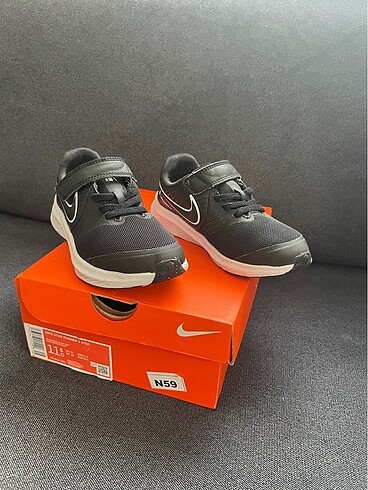 Nike -Çok Temiz 28.5 numara 17.5 iç ölçü