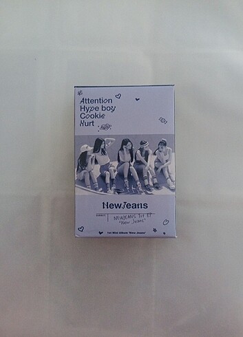  Beden New jeans lomocard 