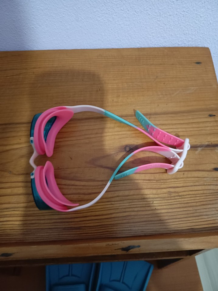 Pembe Renkli Yüzücü Gözlüğü - Görsel 2