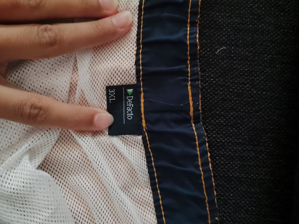 Sarı Kemerli Erkek Mini Şort - Görsel 3