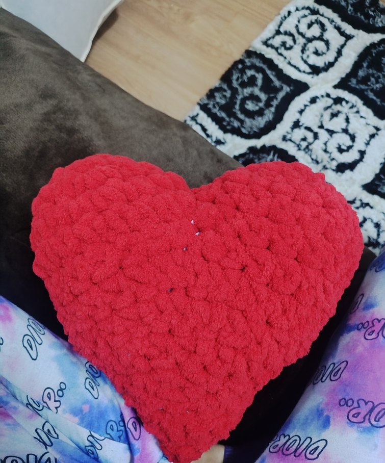 Kırmızı Kalp Şeklinde Yumuşak Yastık - Görsel 2