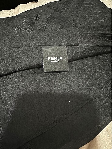 Fendi Şal eşarp