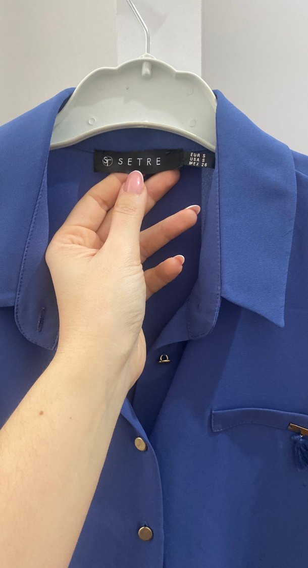 Mavi Uzun Kollu Düğmeli Kadın Gömlek - Görsel 3