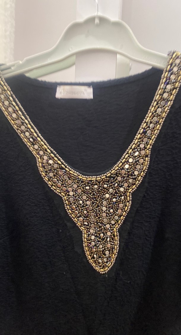 Boncuk İşlemeli Siyah Midi Elbise - Görsel 2