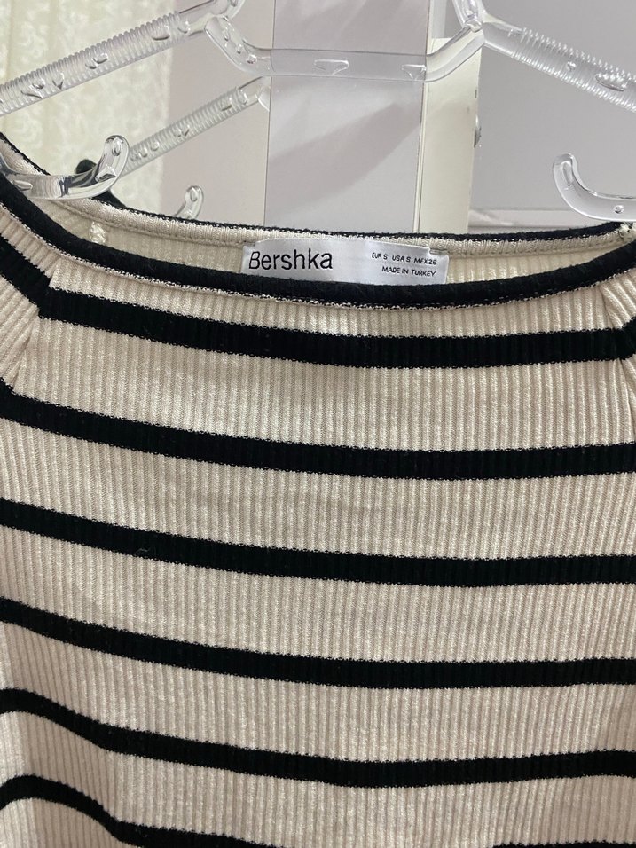 Çizgili Beyaz Triko Kadın Kazak - Görsel 3