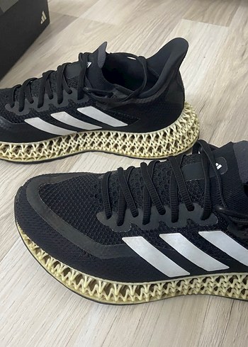 Adidas 42.5