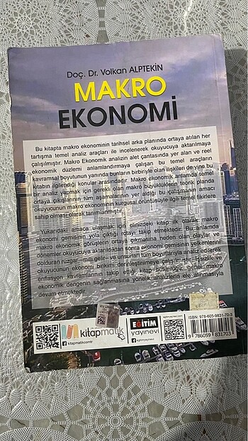  Makro Ekonomi