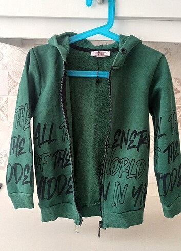 ERKEK ÇOCUK ŞORT VE KAPŞONLU  - Görsel 4