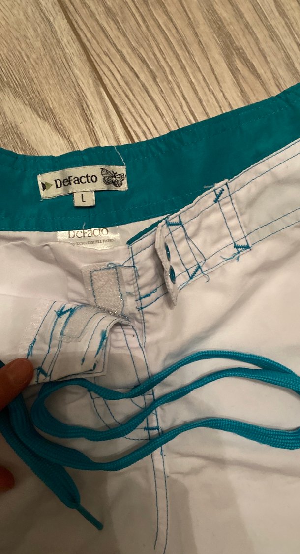 Desenli Kemerli Mini Deniz Şortu - Görsel 4