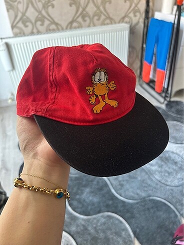 Garfield şapka
