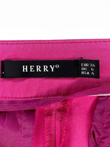 34 Beden pembe Renk Herry Düz Kesim %70 İndirimli.