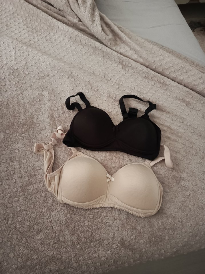 Konforlu Beyaz ve Siyah Sütyen Seti - Görsel 3