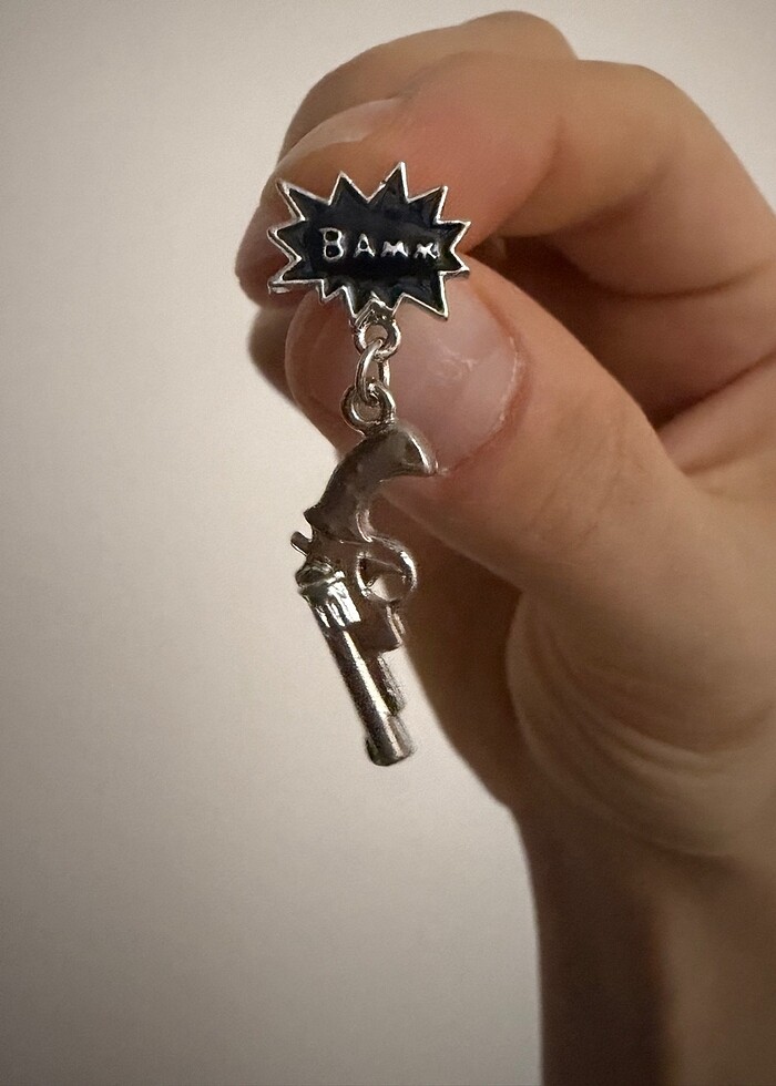 Erkek tekli tabanca model küpe - Görsel 3