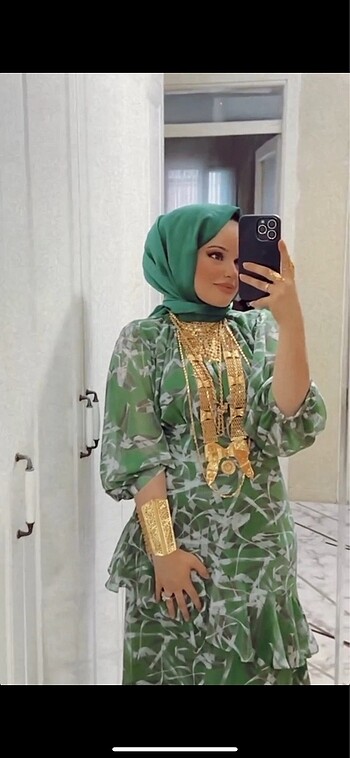 Yeşil Elbise