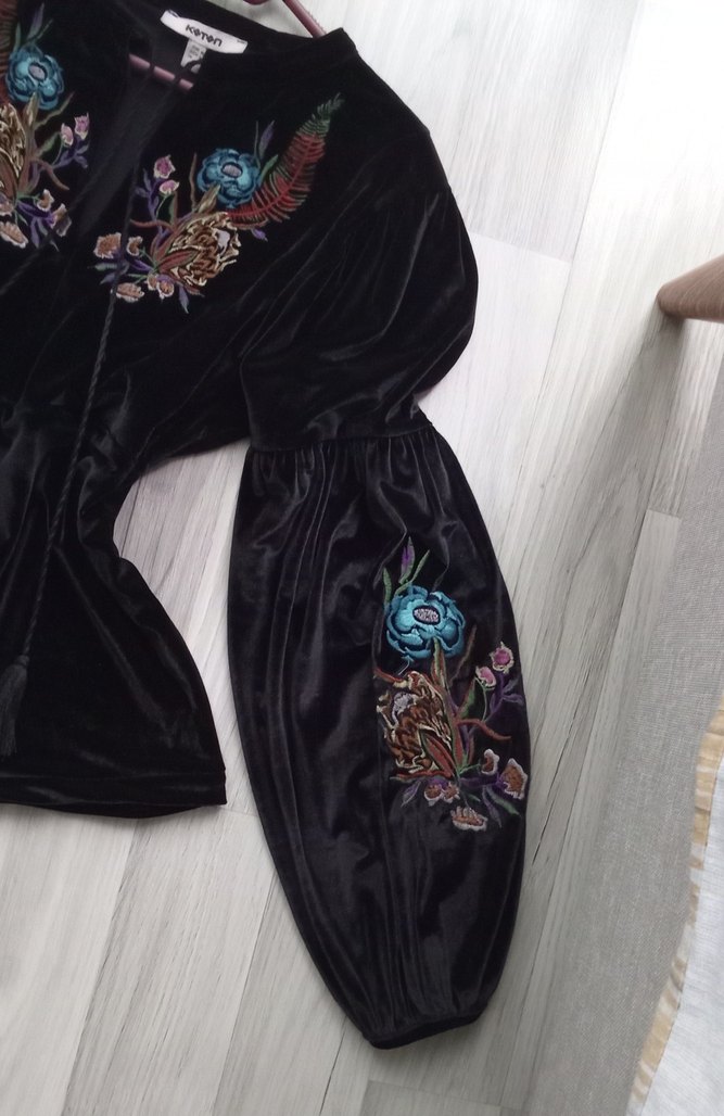 Uzun Kollu İşlemeli Siyah Bohem Bluz - Görsel 3