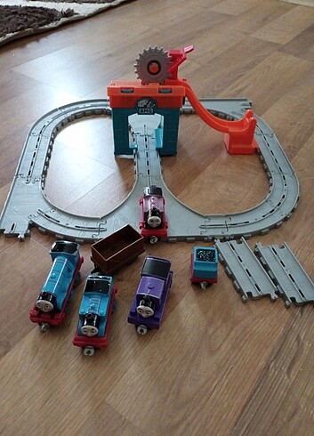 Thomas ve Arkadaşları tren seti 