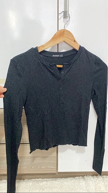 Stradivarius uzun kollu bluz