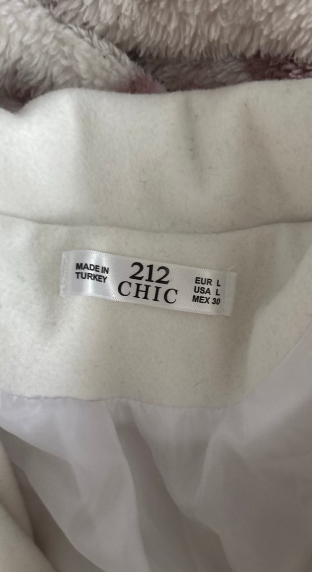 Düğmeli Beyaz Midi Kadın Kaban - Görsel 2