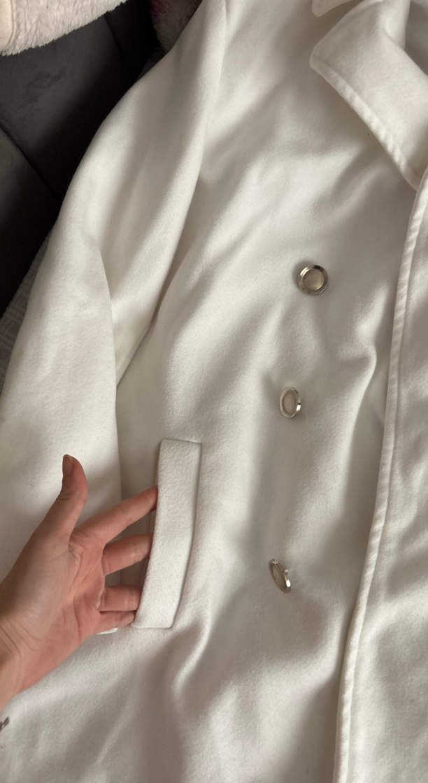 Düğmeli Beyaz Midi Kadın Kaban - Görsel 3