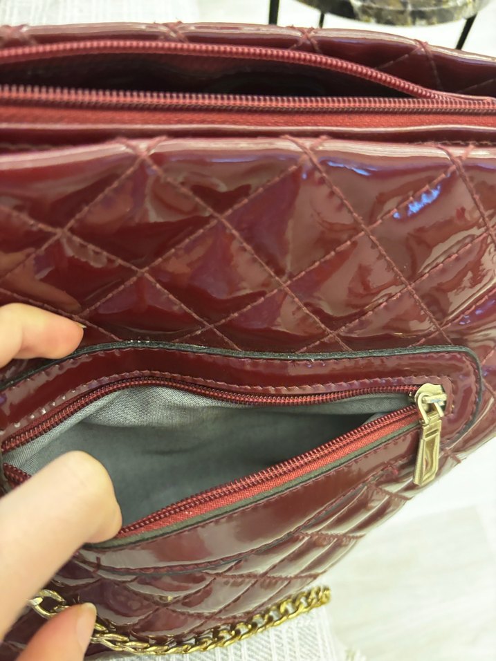 Bordo Zincir Detaylı Deri Biker Çanta - Görsel 4