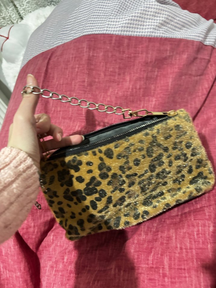 Zincir Detaylı Leopar Desenli Kahverengi Deri Çanta - Görsel 2