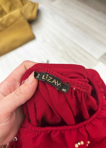 Kırmızı Fırfırlı Bohem Bluz - Görsel 4