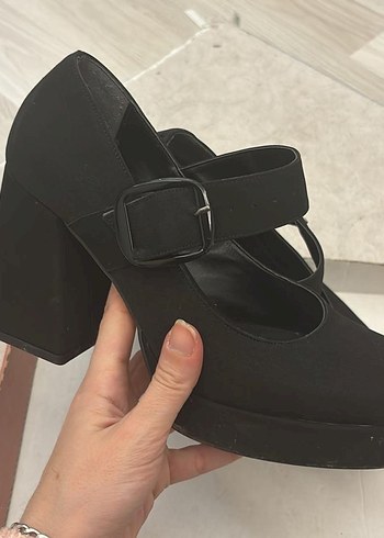 Siyah Tokalı Platform Topuklu Kadın Ayakkabı - Görsel 2