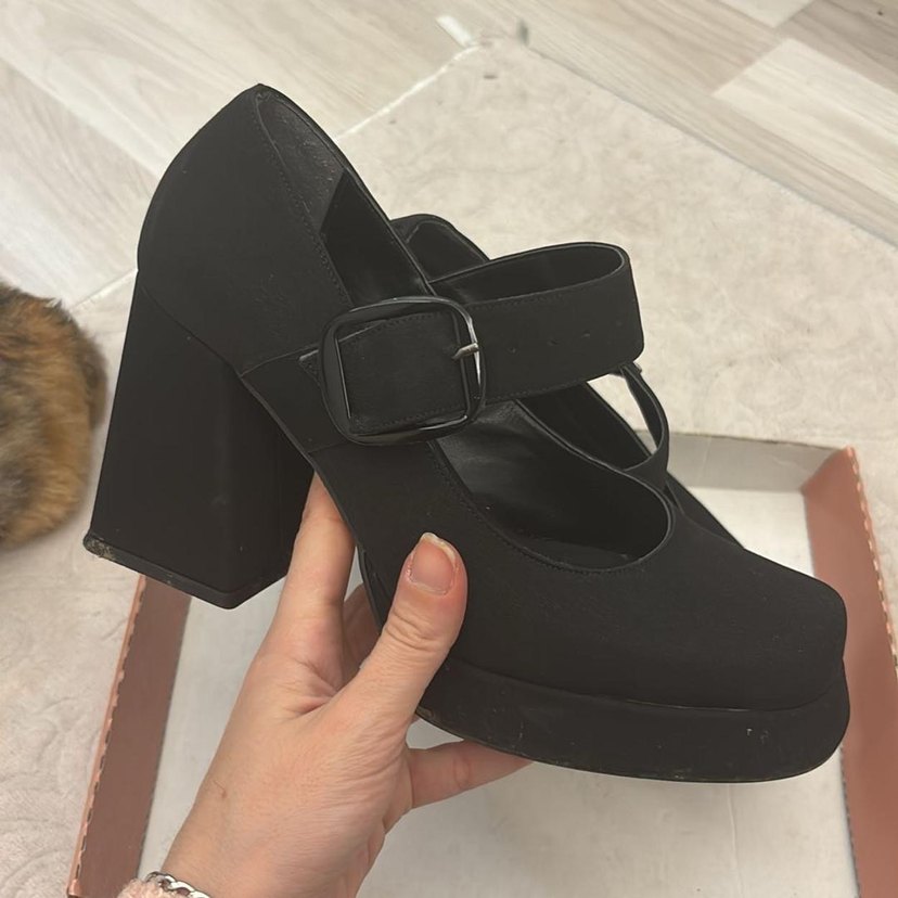 Siyah Tokalı Platform Topuklu Kadın Ayakkabı - Görsel 2