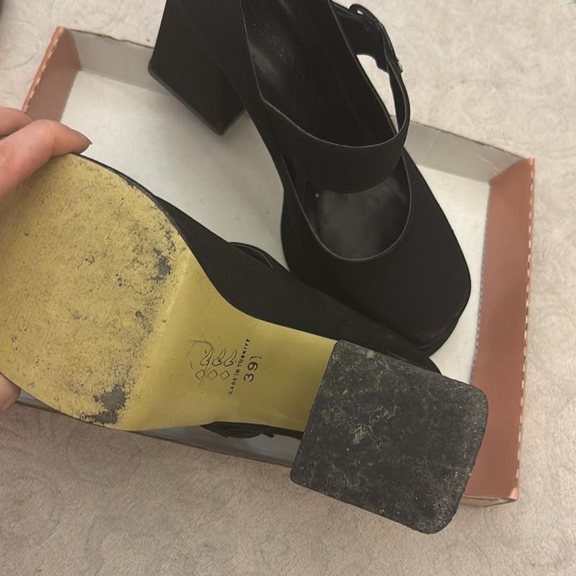 Siyah Tokalı Platform Topuklu Kadın Ayakkabı - Görsel 3