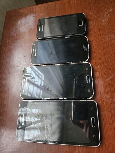 ÇEŞİTLİ PARÇA AMAÇLI SAMSUNG TELEFONLAR