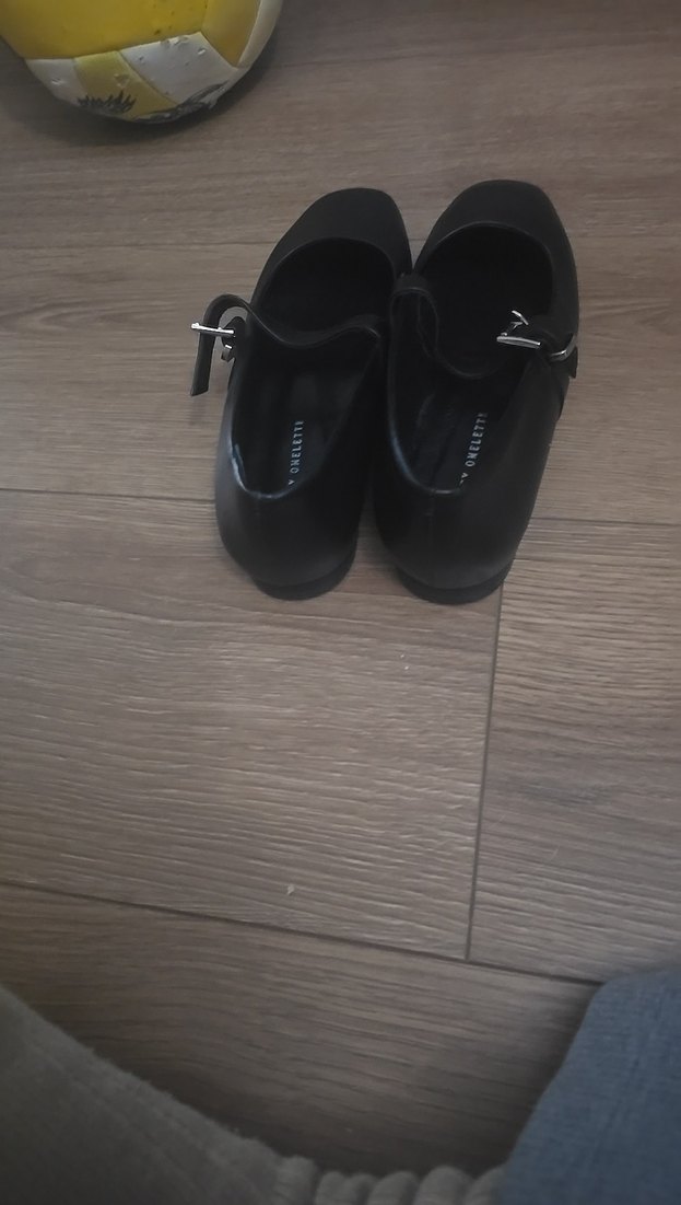 Siyah Tokalı Blok Topuk Kadın Babet - Görsel 2