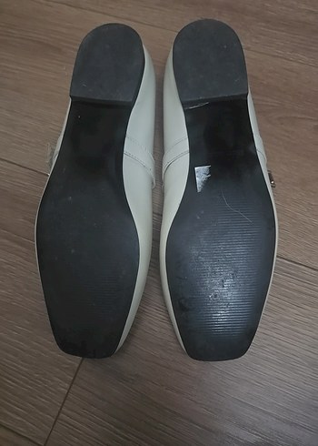 Beyaz Tokalı Kadın Topuklu Babet - Görsel 2