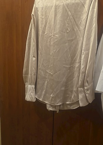 Düğmeli Bej Saten Kadın Gömlek - Görsel 3