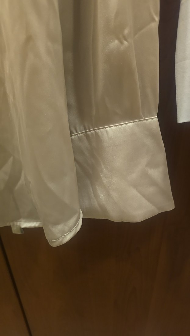 Düğmeli Bej Saten Kadın Gömlek - Görsel 2