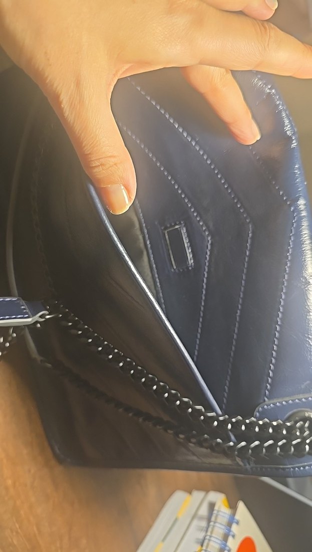 Siyah Deri Tokalı Biker Kadın Çanta - Görsel 4