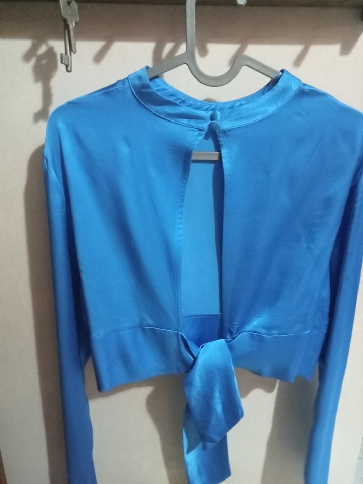 Mavi Saten Dökümlü Mini Bluz - Görsel 2