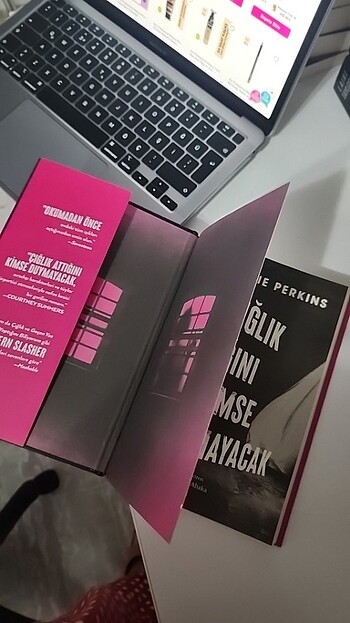  Beden Çığlık Attığını Kimse Duymayacak - Stephanie Perkins