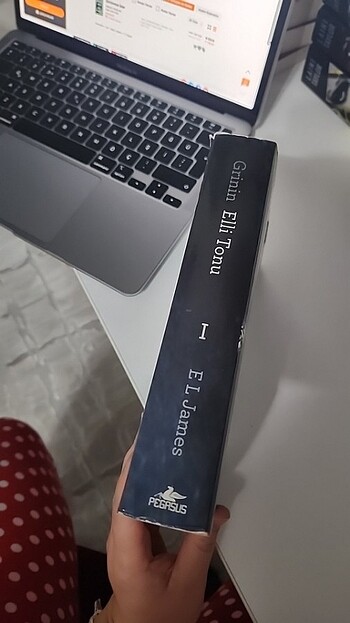 Grinin Elli Tonu - E L James