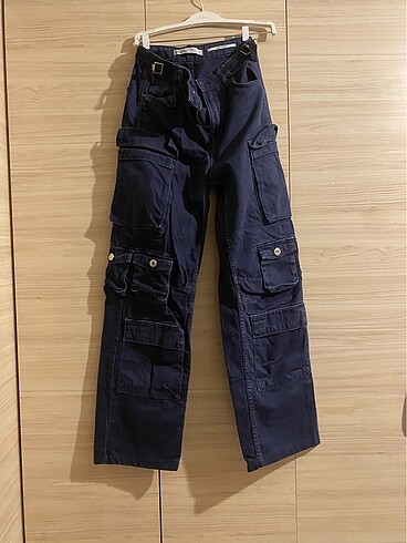 Bershka Kargo pantolon