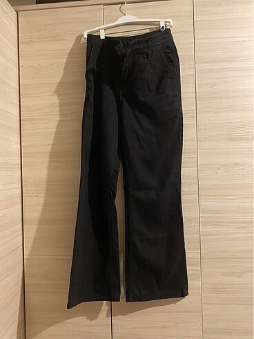 Trendyol & Milla Siyah kot pantolon