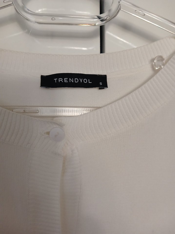 Beyaz Düğmeli Midi Kadın Hırka - Görsel 3