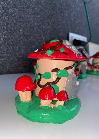 Renkli Kırmızı Mantar Ev Biblosu - Görsel 2