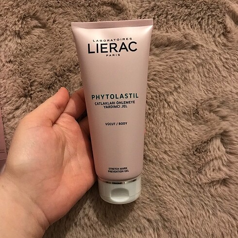 Lierac çatlakları önlemeye yardımcı jel