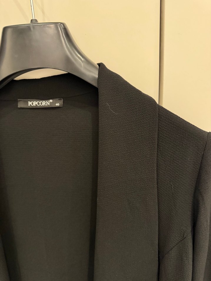 Siyah Drapeli Mini Kadın Ceket - Görsel 3