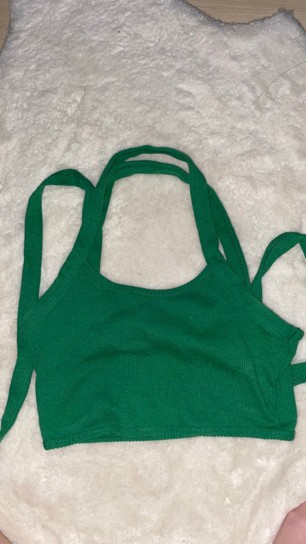 Arkası çapraz önü düz yeşil crop - Görsel 2