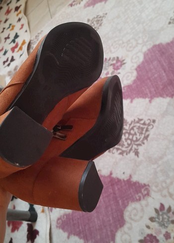 Kahverengi Süet Tokalı Kadın Bot - Görsel 3