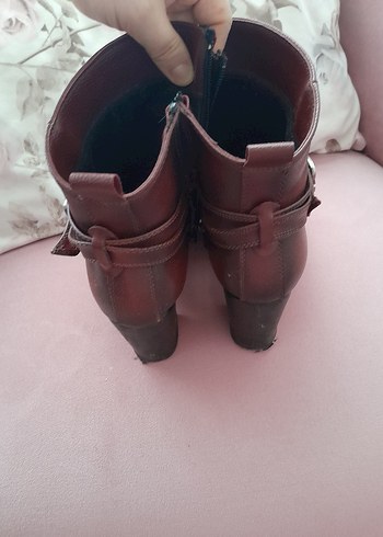 Kahverengi Deri Tokalı Yüksek Topuklu Biker Bot - Görsel 2