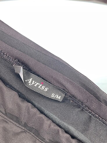 s Beden siyah Renk PreLoved Uzun Etek %70 İndirimli.